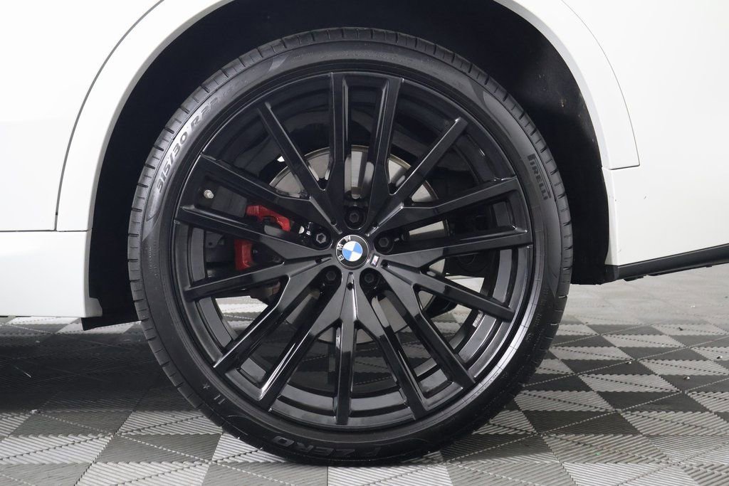 Used 2026 BMW X5 xDrive40i w/ M Sport Package image 16