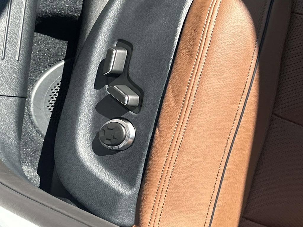 New 2026 Genesis GV70 2.5T Advanced image 16