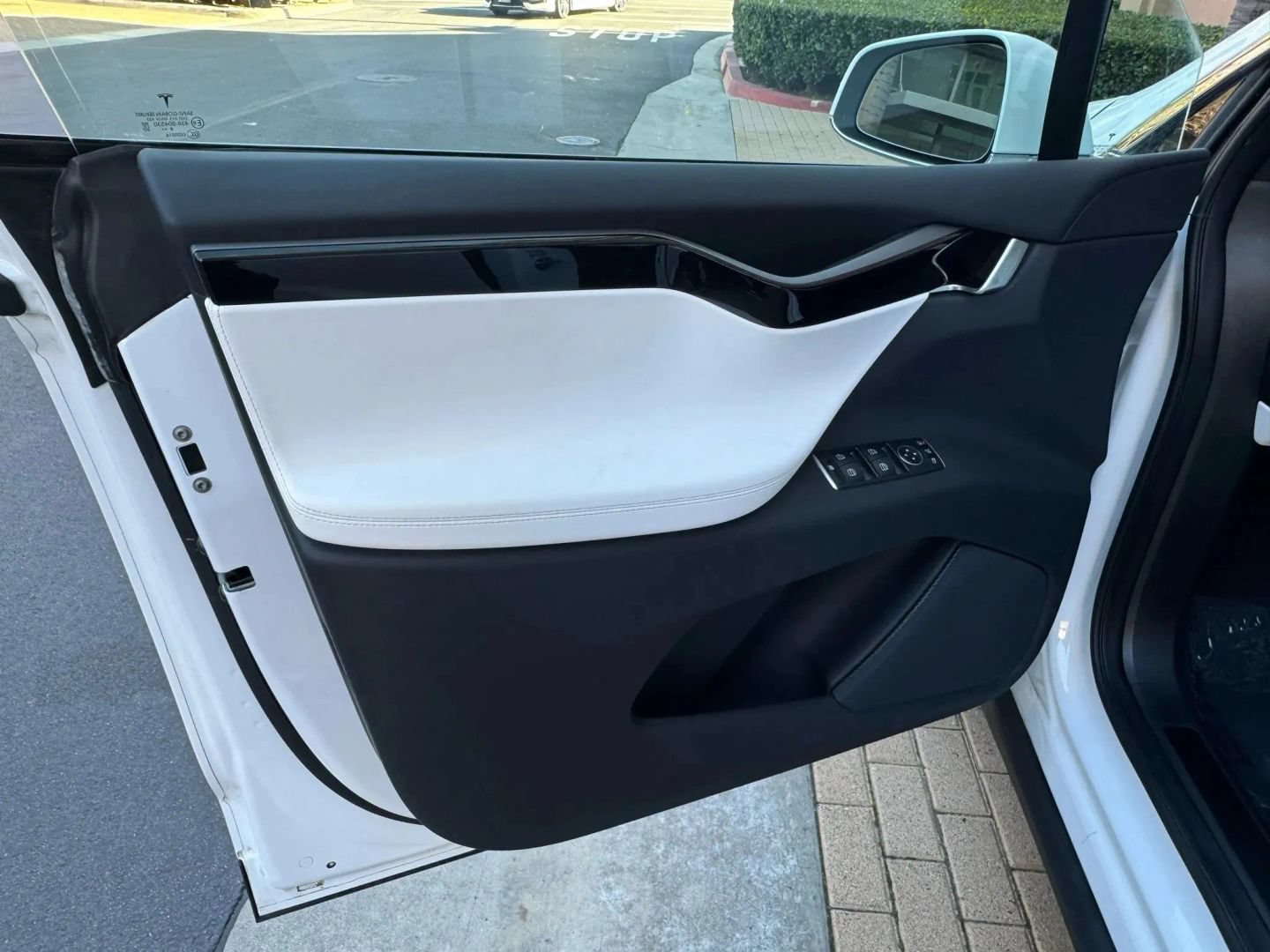Used 2021 Tesla Model X Long Range AWD/4WD image 16