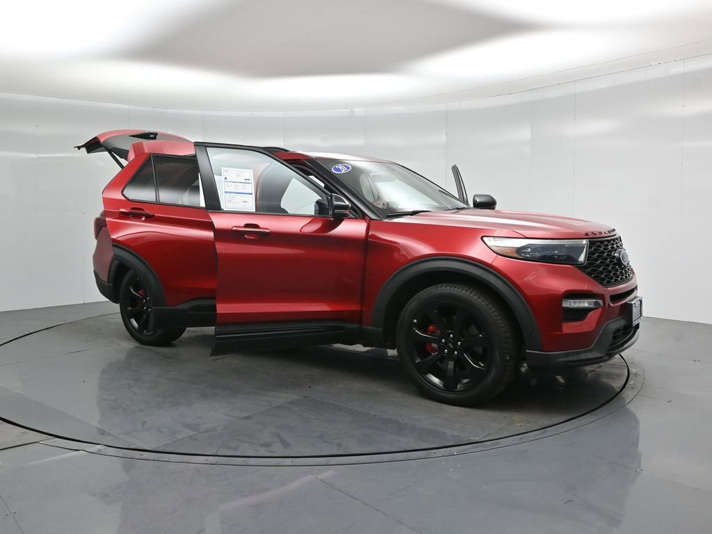 Used 2020 Ford Explorer ST w/ ST Street Pack image 30