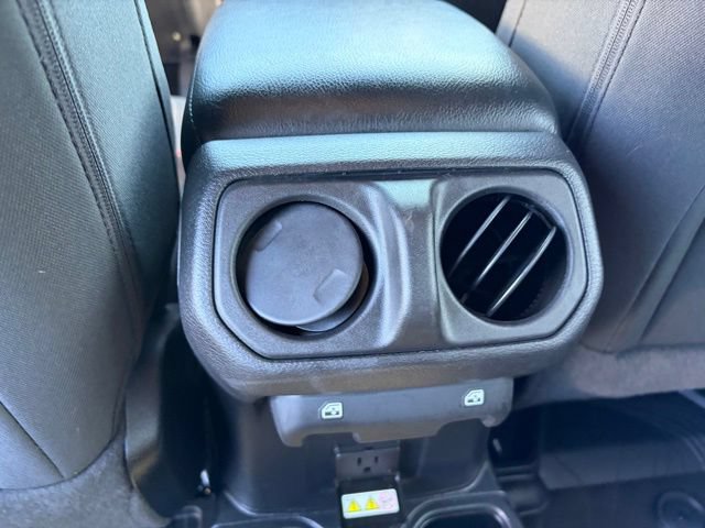 Used 2022 Jeep Wrangler Unlimited Sport w/ Sun And Sound Package AWD/4WD image 27