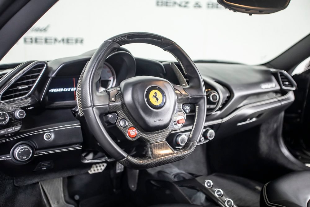 Used 2017 Ferrari 488 GTB RWD image 35