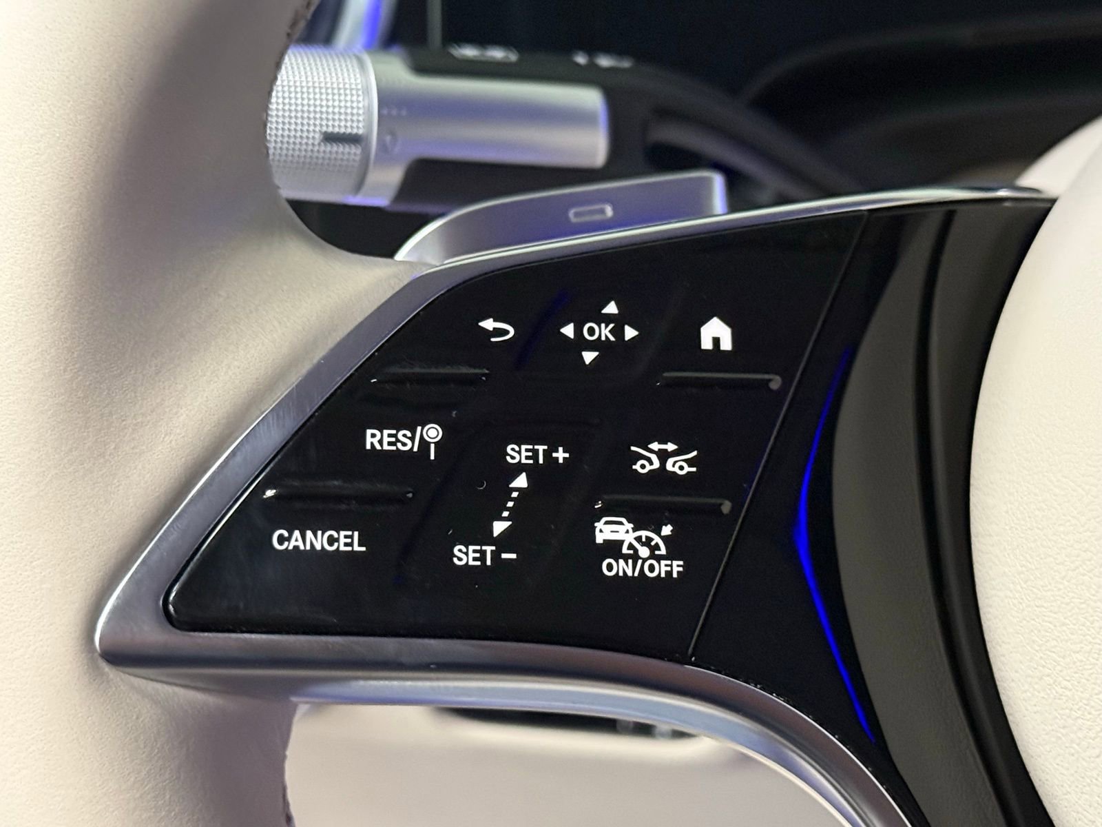 Certified 2023 Mercedes-Benz EQS 580 4MATIC Sedan image 26