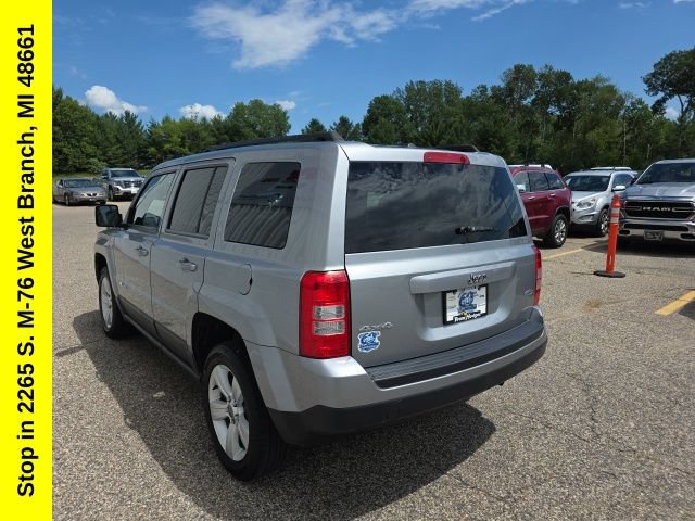 Used 2014 Jeep Patriot Latitude AWD/4WD image 10