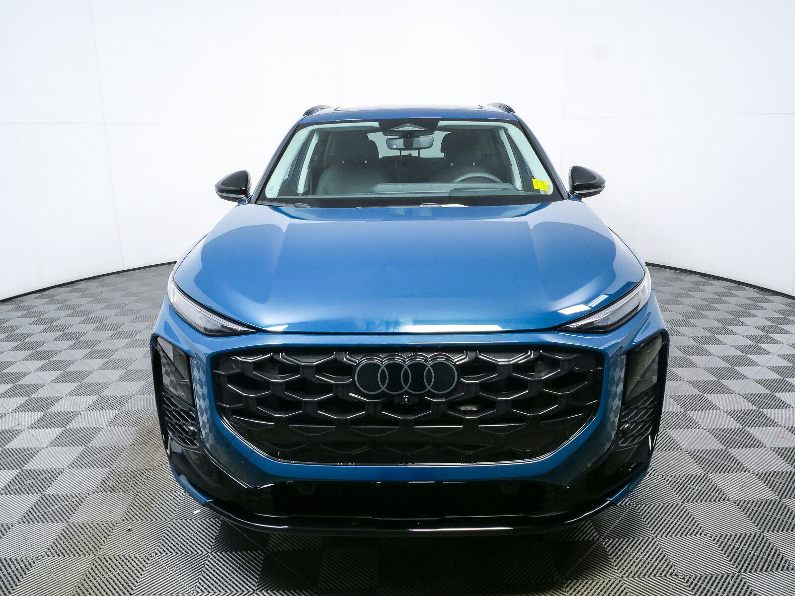 New 2026 Audi Q3 quattro 2.0T AWD/4WD image 36