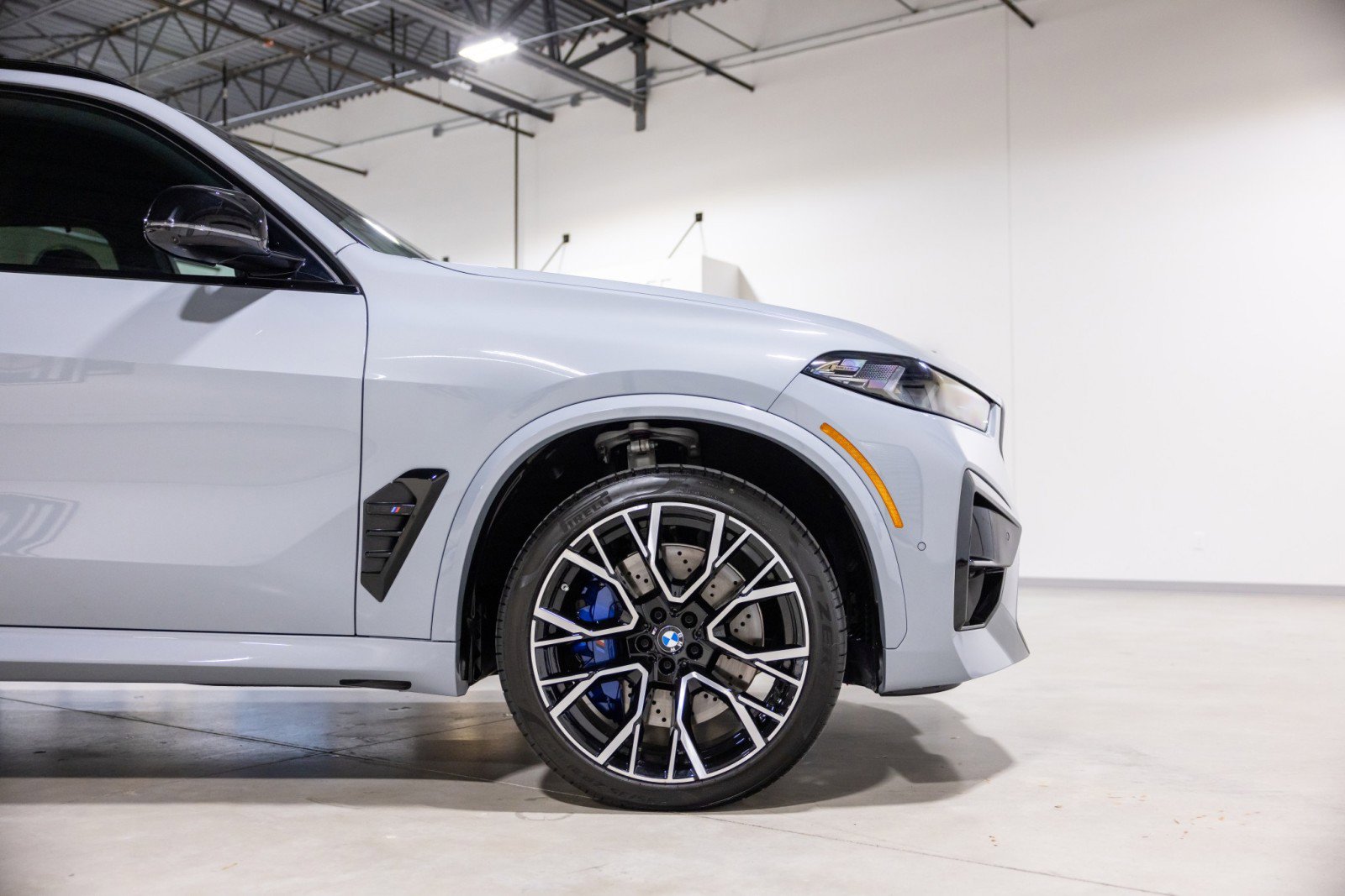 Used 2026 BMW X5 M Competition w/ Executive Package image 21