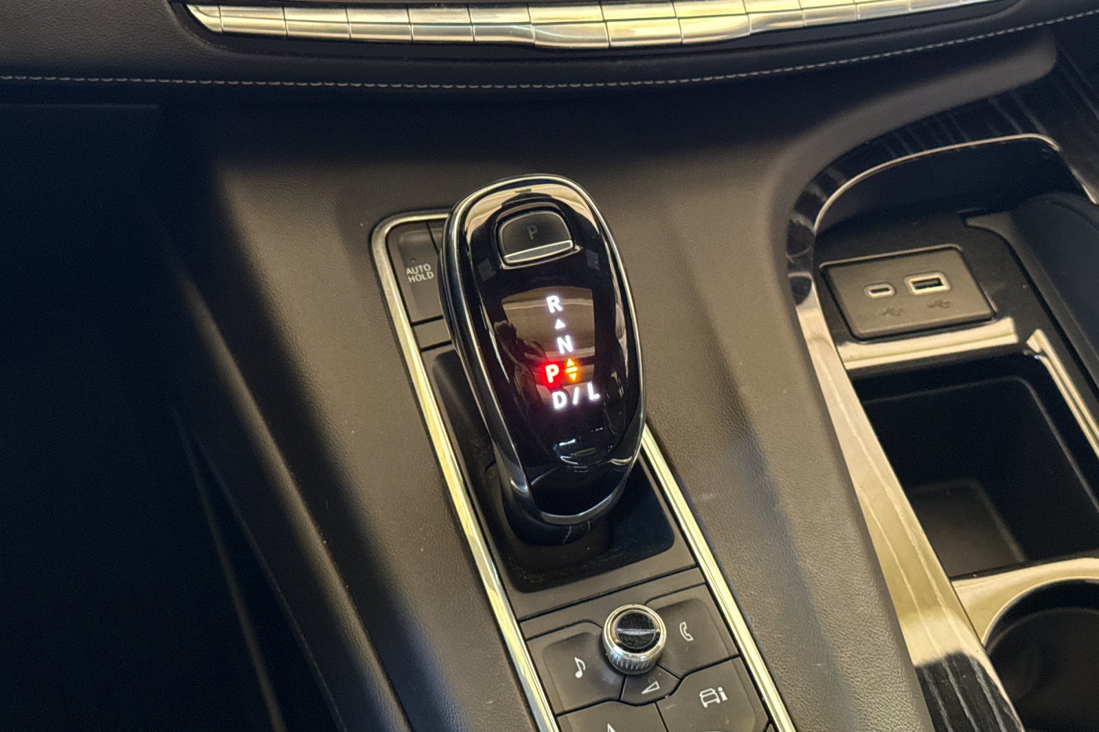 Used 2023 Cadillac Escalade ESV Sport w/ Touring Package AWD/4WD image 29