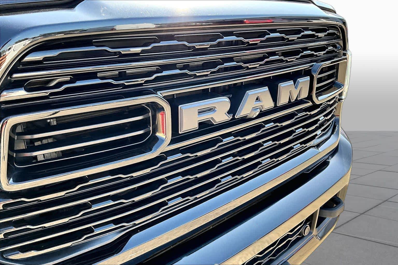 Used 2022 RAM 3500 Limited AWD/4WD image 30