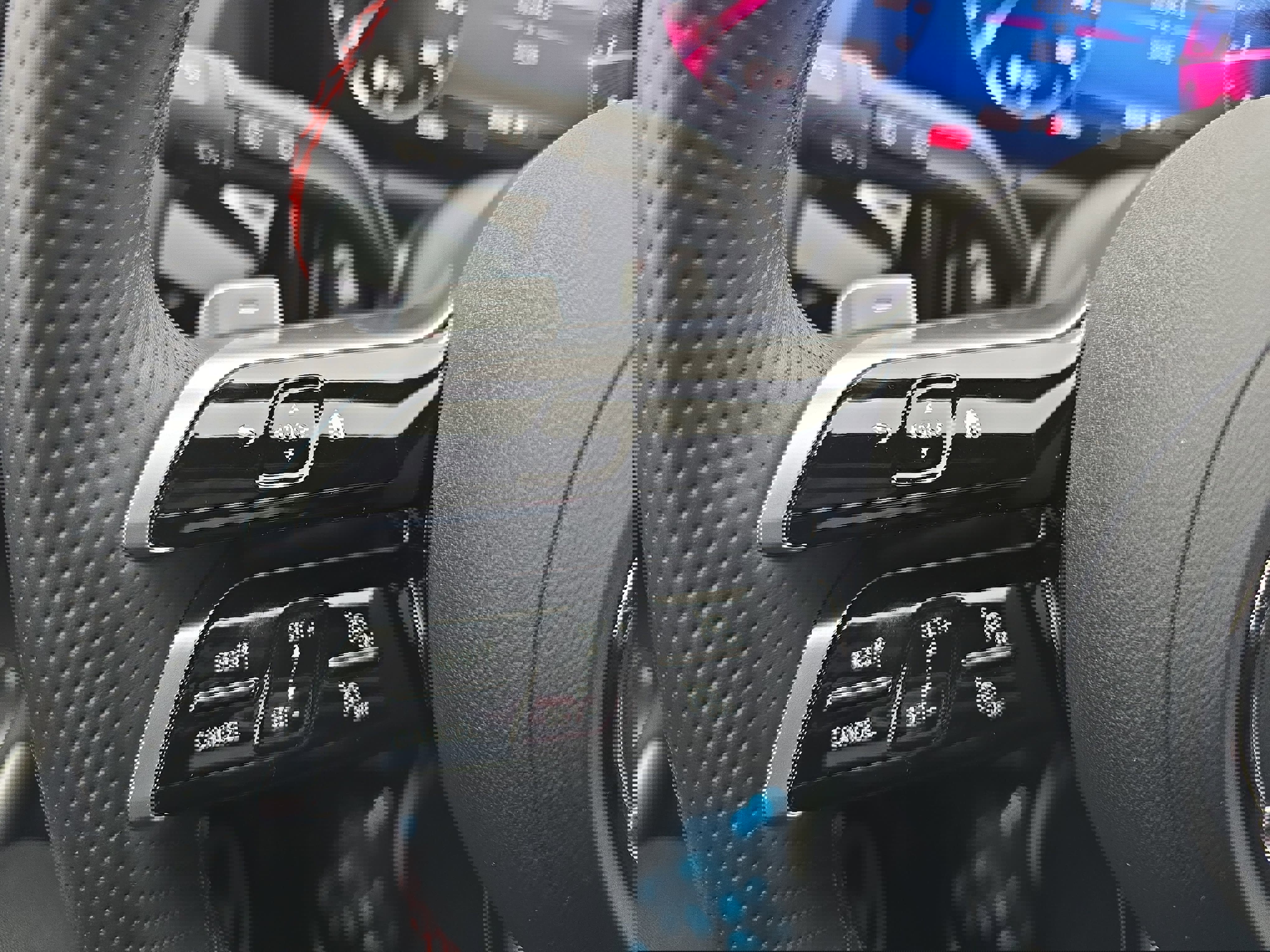 Used 2025 Mercedes-Benz GLA 250 image 17