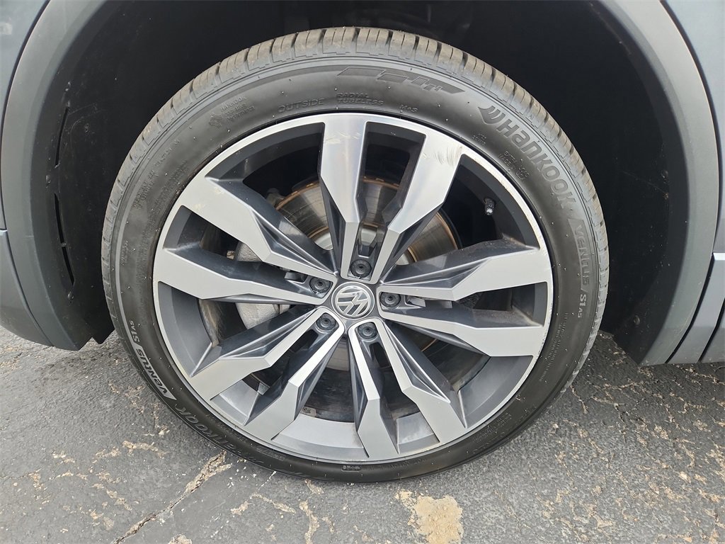 Used 2021 Volkswagen Tiguan SEL Premium R-Line image 7