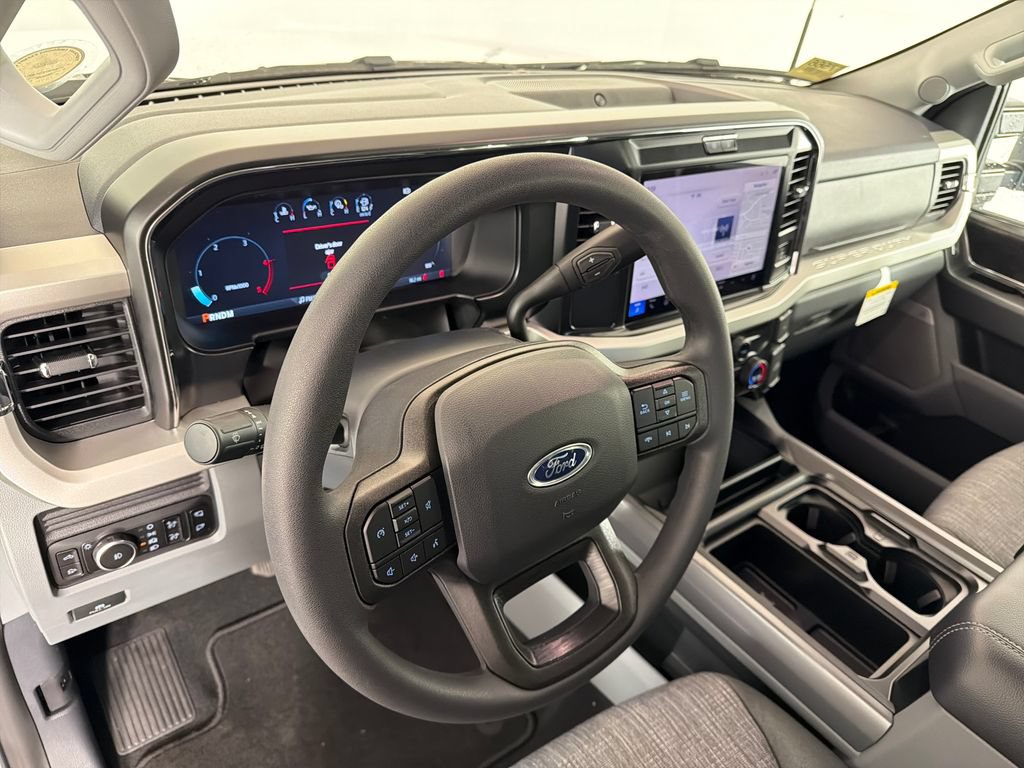New 2026 Ford F350 XLT w/ XLT Premium Package AWD/4WD image 13