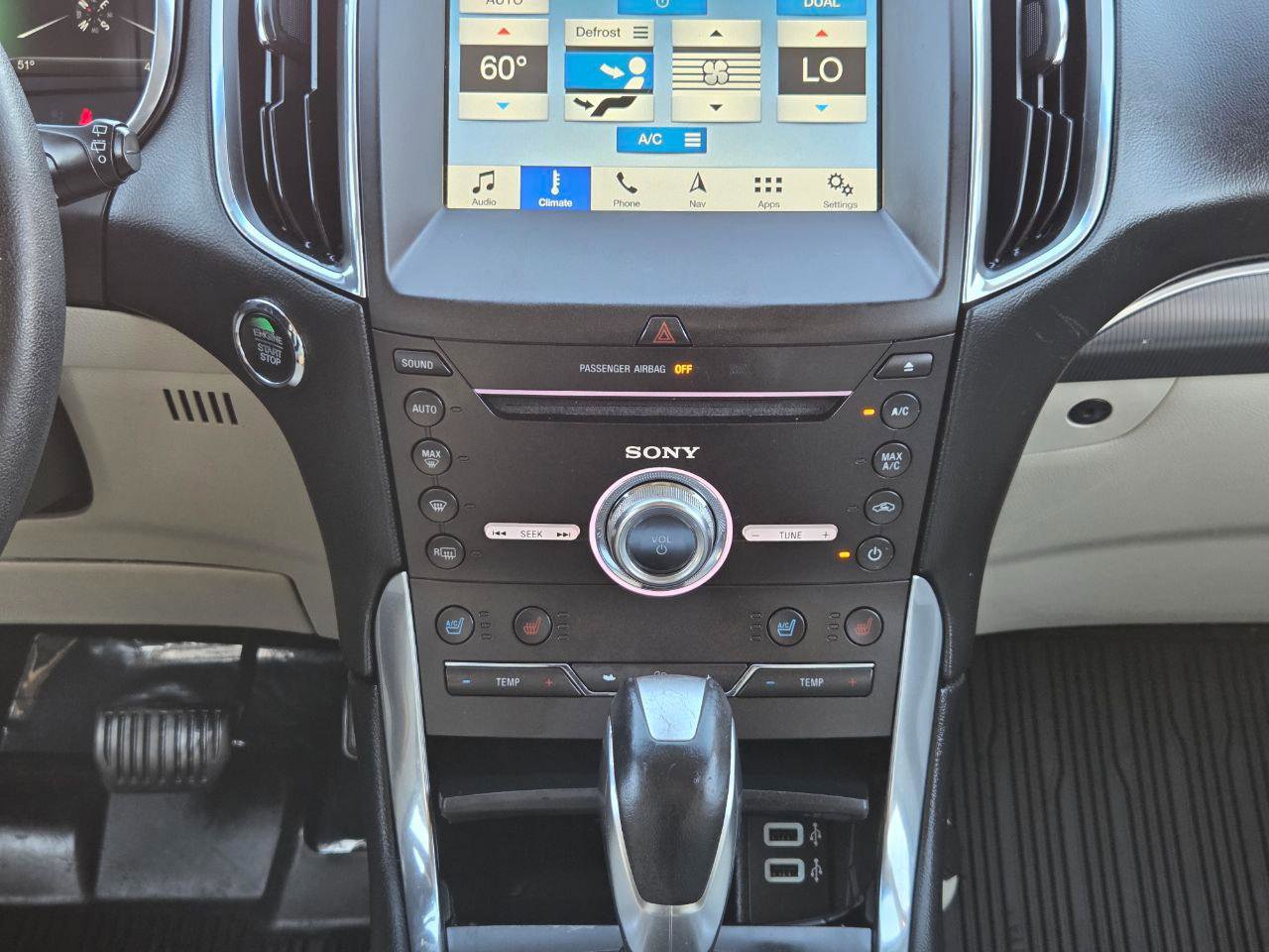 Used 2018 Ford Edge Titanium w/ Equipment Group 301A image 23