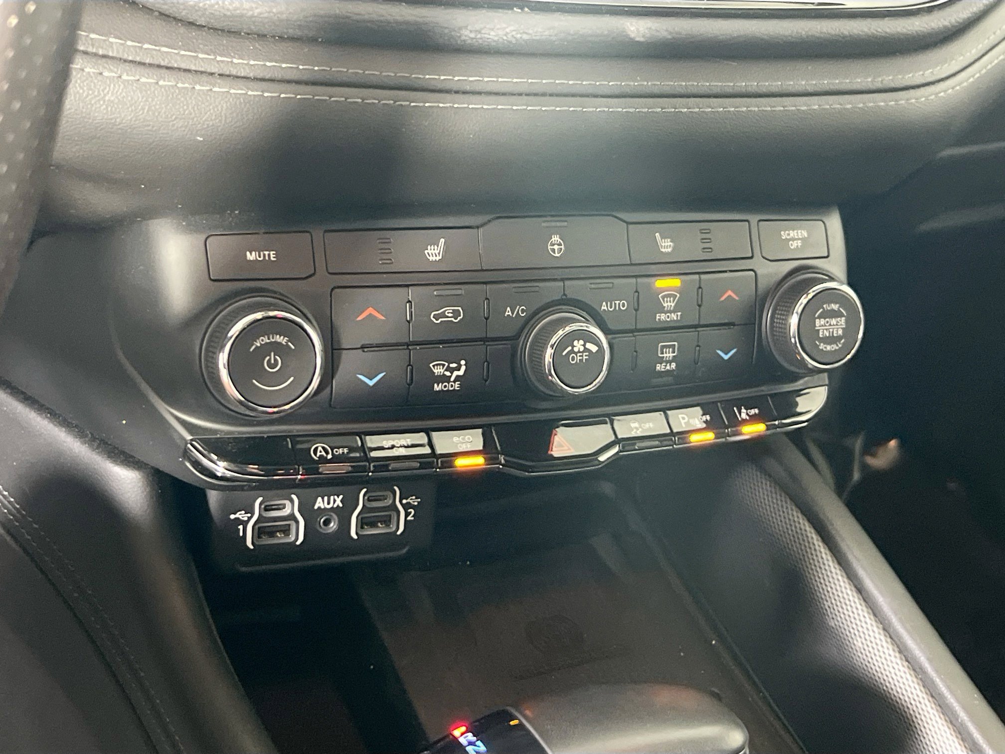 Used 2022 Dodge Durango GT image 15