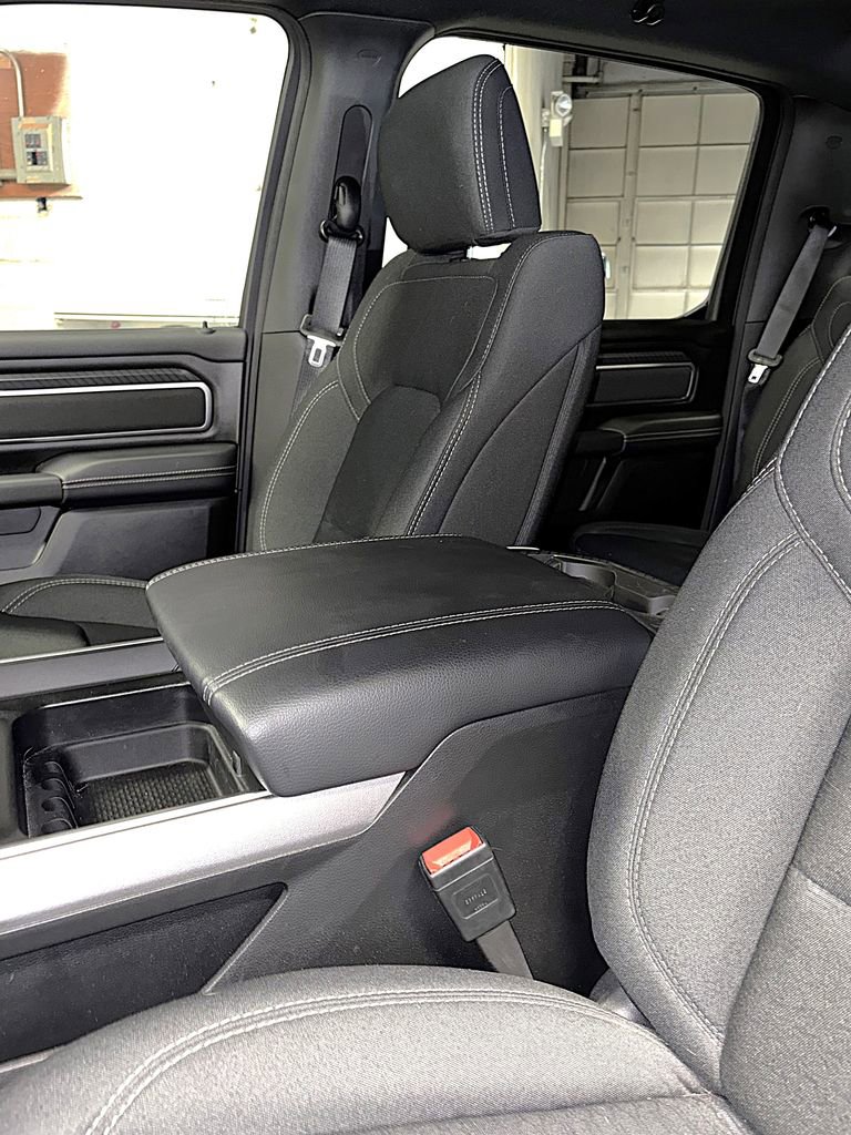 Used 2025 RAM 1500 Big Horn AWD/4WD image 24