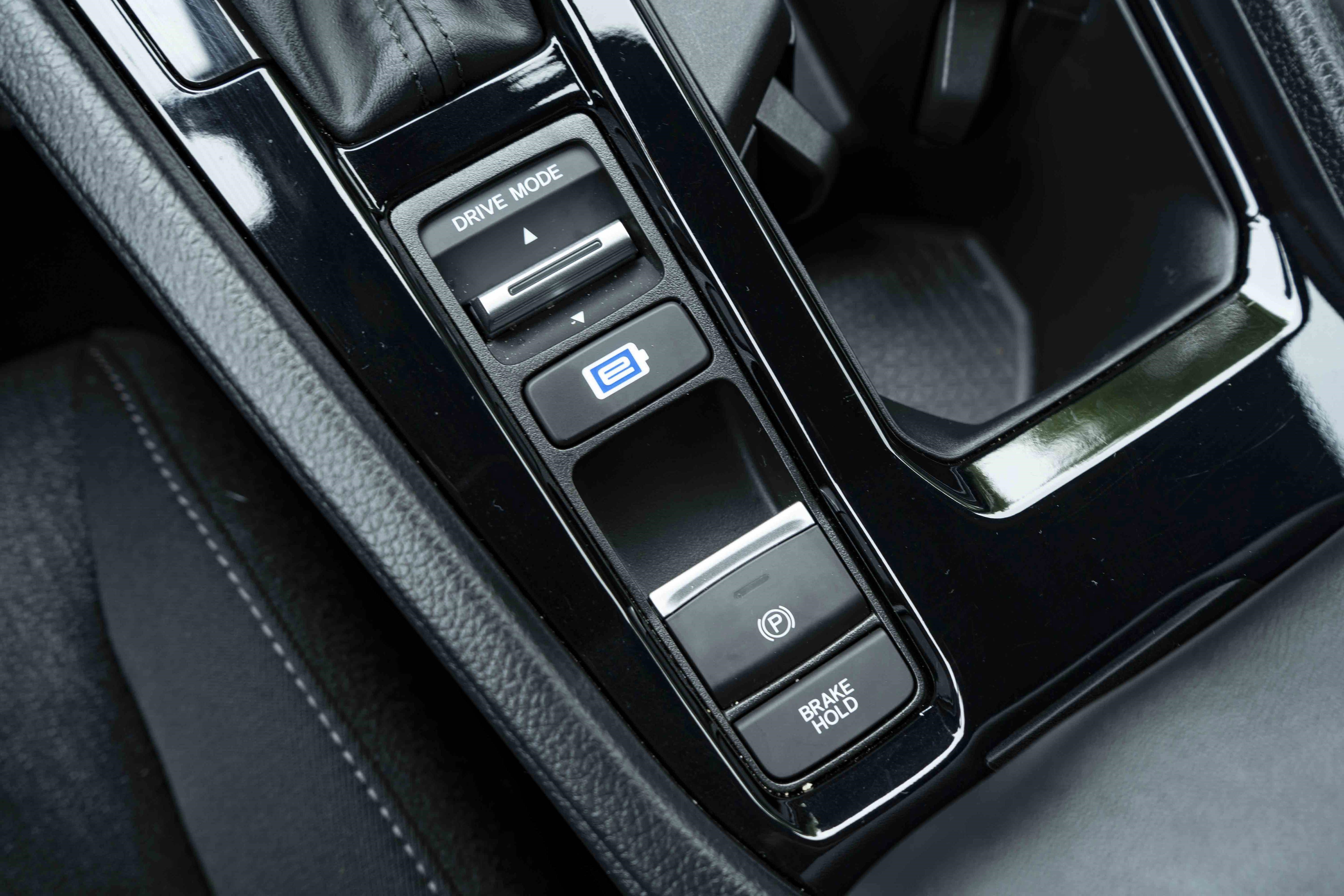 Used 2025 Honda Accord Sport image 28