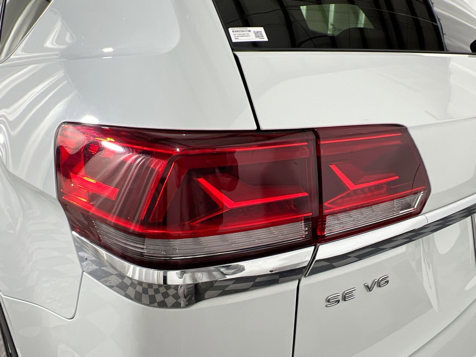 Used 2021 Volkswagen Atlas SE image 16