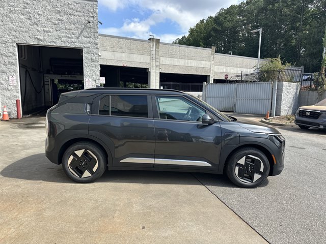 New 2027 Kia EV3 FWD image 17