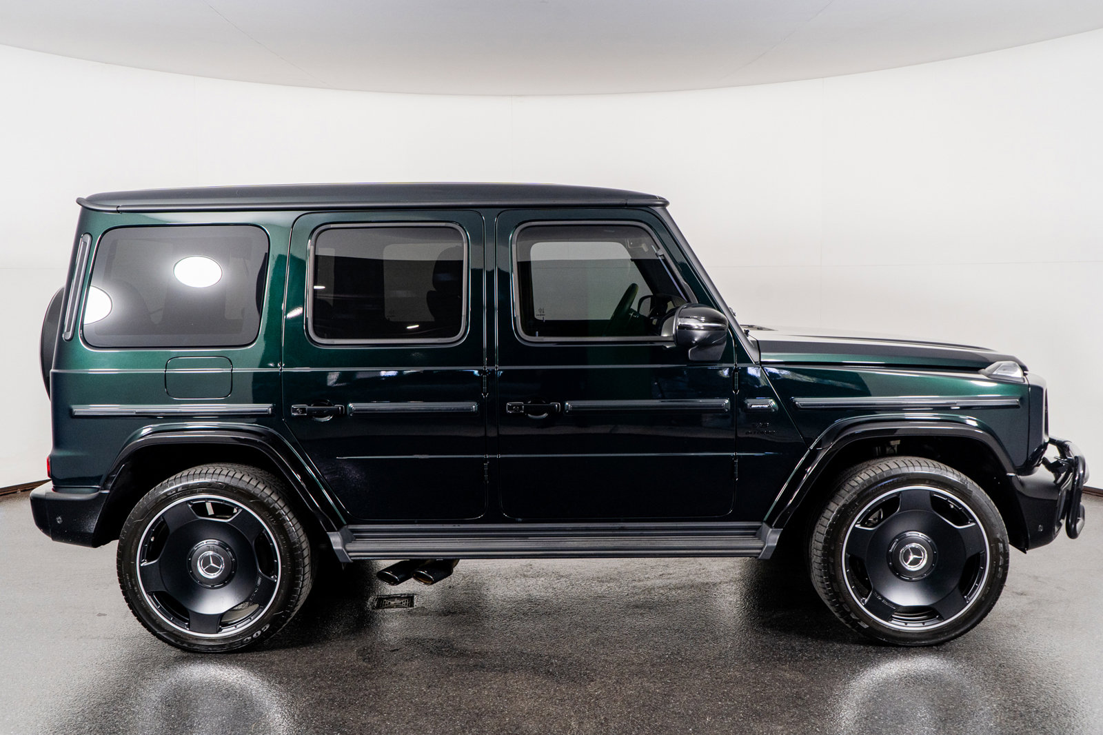 Used 2025 Mercedes-Benz G 63 AMG 4MATIC image 5