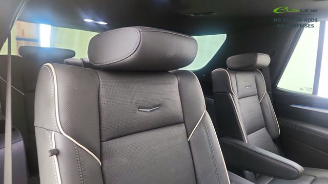 Used 2025 Cadillac Escalade Sport w/ Touring Package AWD/4WD image 27