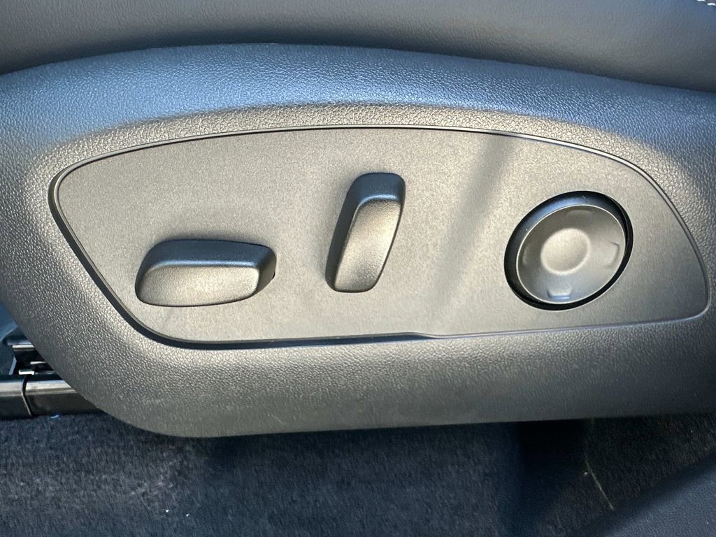 New 2026 Buick Enclave Sport Touring w/ Super Cruise Package image 25