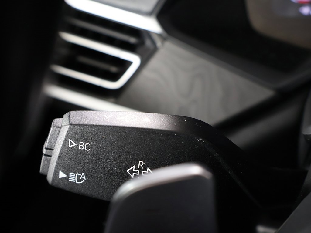 Used 2022 BMW X7 M50i image 48