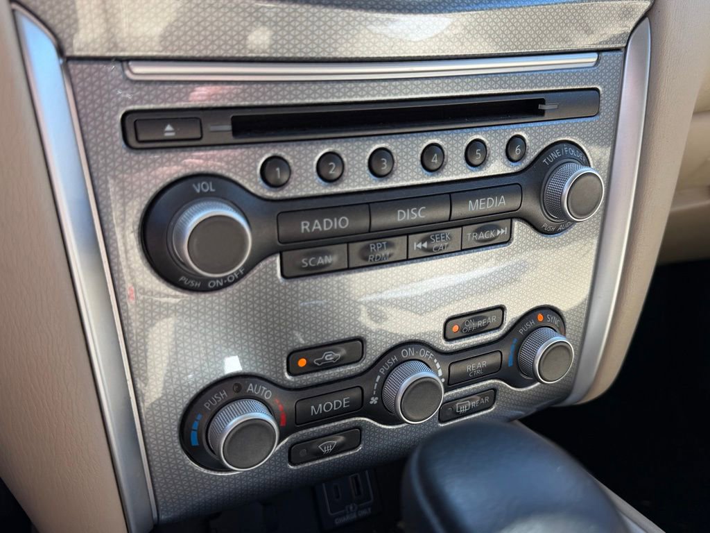 Used 2020 Nissan Pathfinder SL image 19