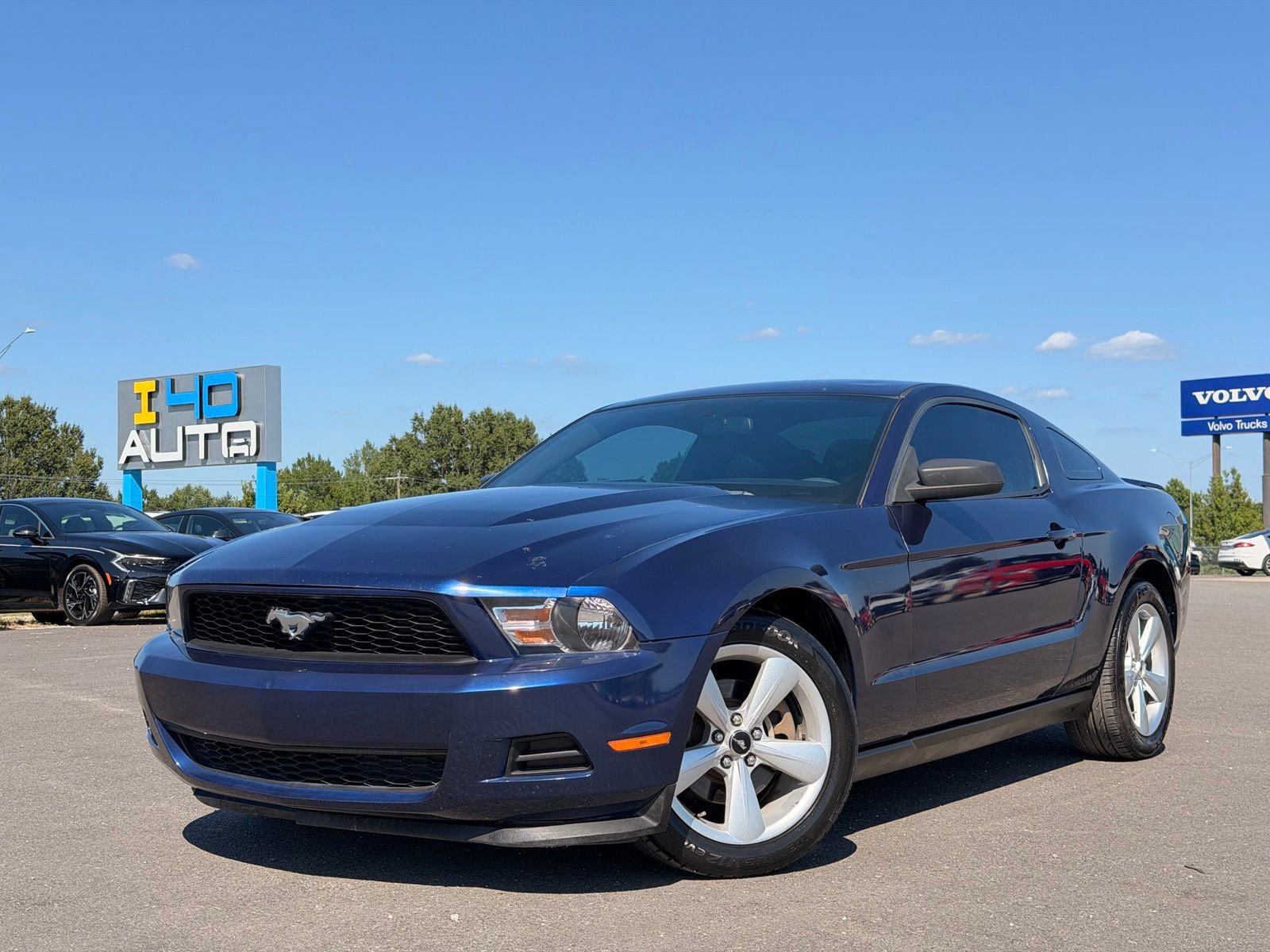 Used 2012 Ford Mustang Coupe RWD image 1