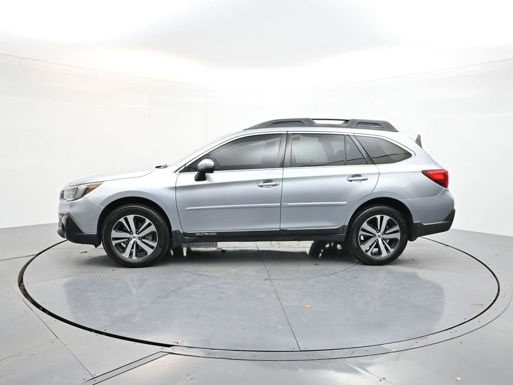 Used 2018 Subaru Outback 2.5i Limited image 4