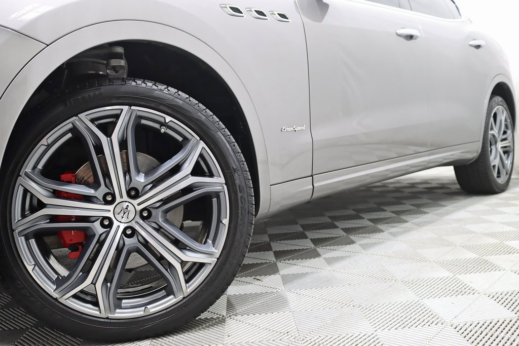 Used 2020 Maserati Levante GranSport image 4