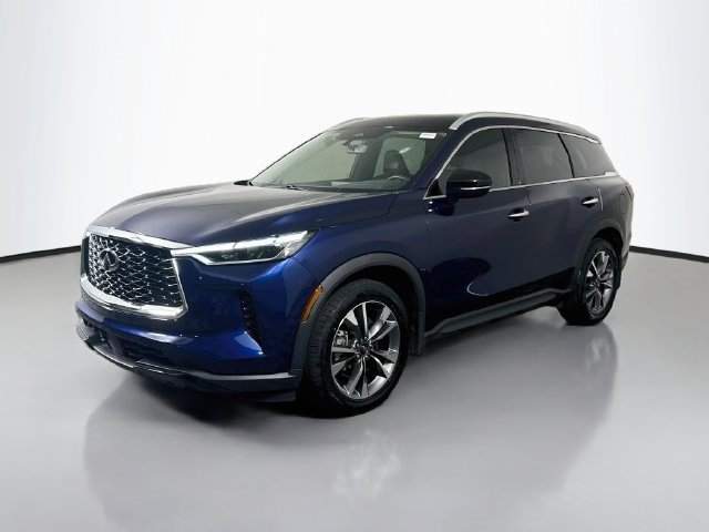 Used 2023 INFINITI QX60 Luxe w/ Performance Audio Package AWD/4WD image 4