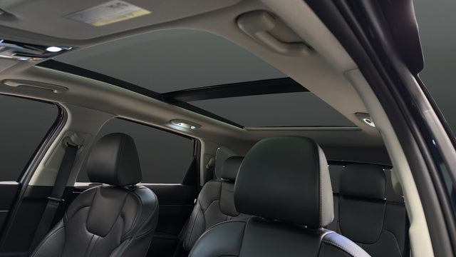 Used 2025 Kia Sorento S w/ Panoramic Sunroof Package AWD/4WD image 12