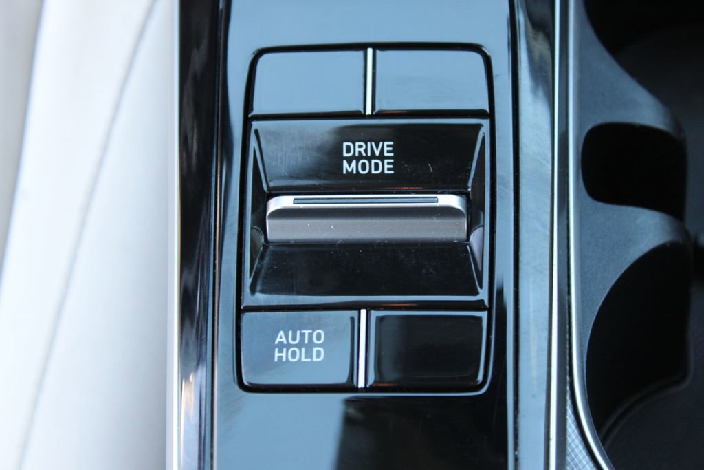 Used 2023 Hyundai Sonata SEL w/ Cargo Package image 19