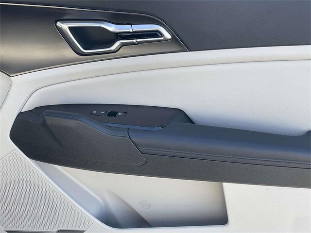 Used 2023 Kia Sportage EX image 18