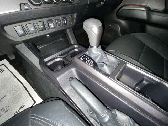 Used 2022 Toyota Tacoma TRD Off-Road w/ TRD Premium Off Road Package RWD image 20
