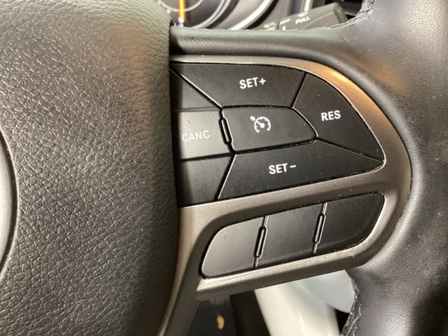 Used 2020 Jeep Cherokee Latitude Plus w/ Cold Weather Group image 27