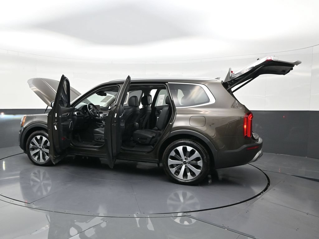 Used 2021 Kia Telluride EX w/ EX Premium Package FWD image 32