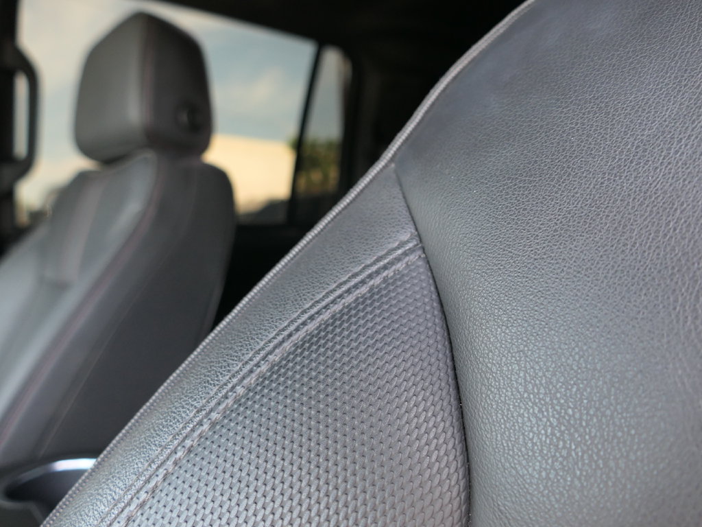 Used 2024 Chevrolet Suburban RST RWD image 11