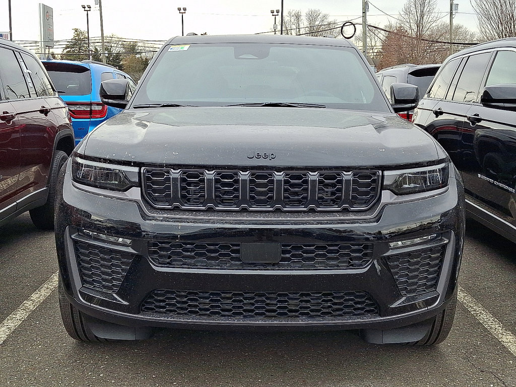New 2026 Jeep Grand Cherokee Limited w/ Limited Altitude Package AWD/4WD image 2
