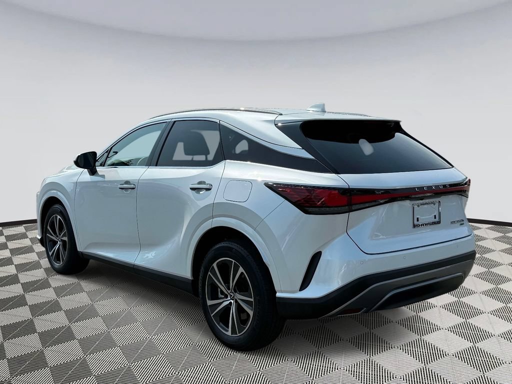 Used 2025 Lexus RX 350h w/ Accessory Package AWD/4WD image 4