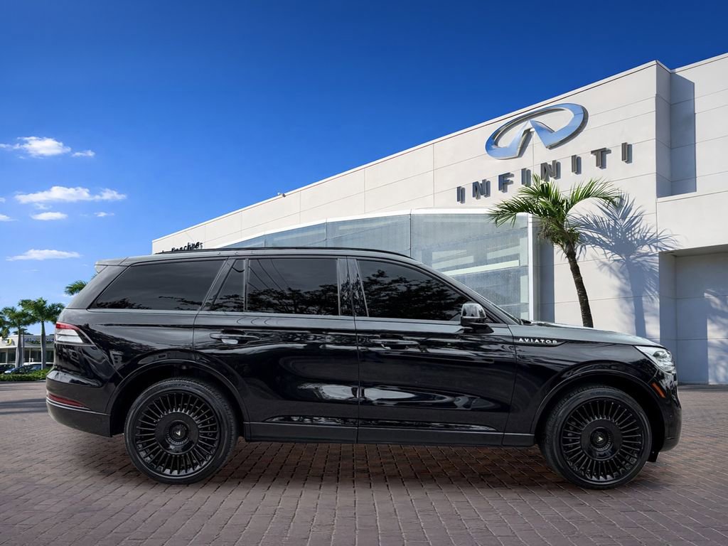 Used 2023 Lincoln Aviator Black Label w/ Jet Package AWD/4WD image 8