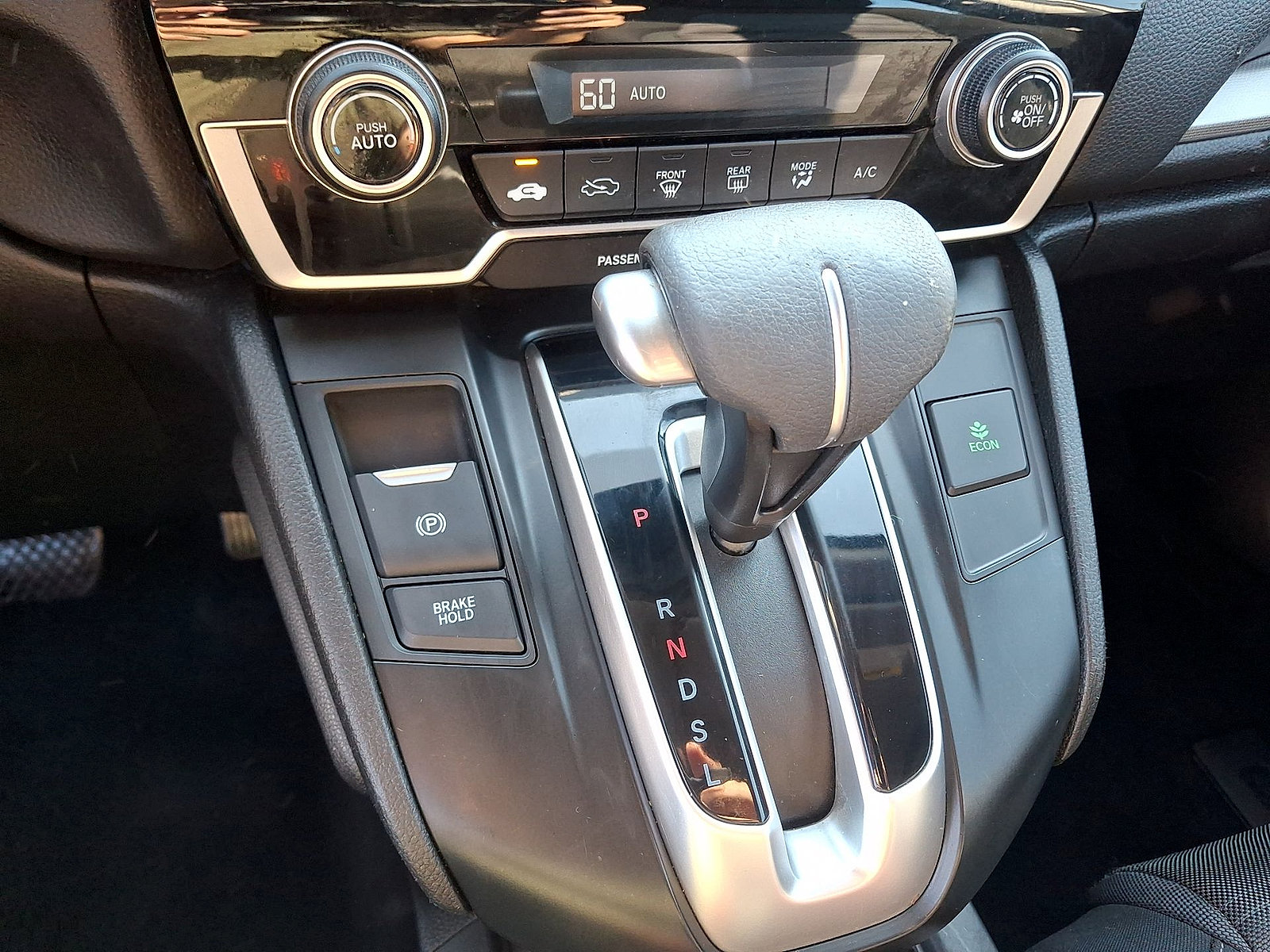 Used 2019 Honda CR-V LX image 12