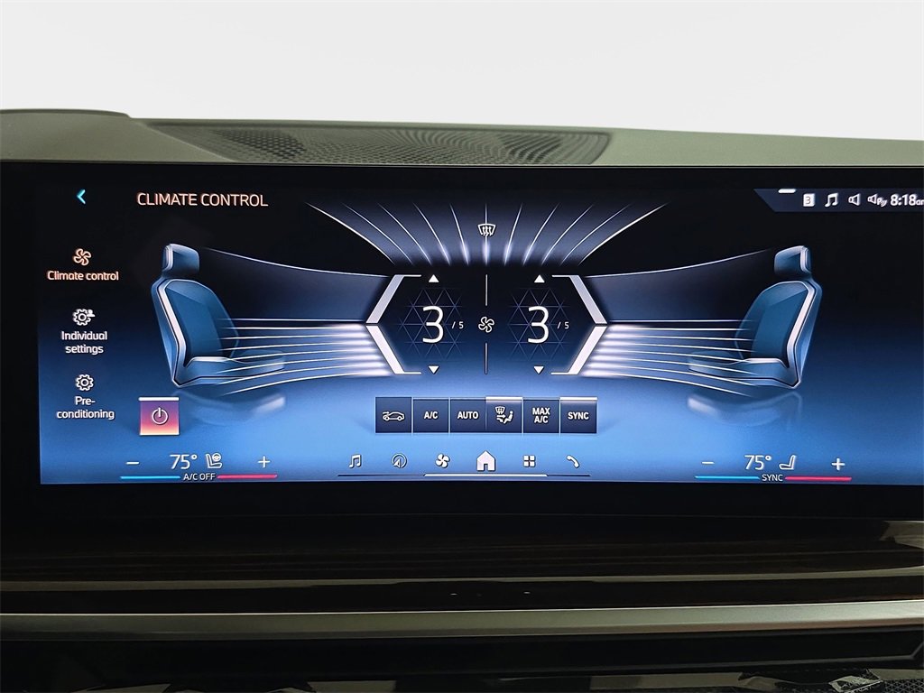 Used 2025 BMW X7 xDrive40i w/ M Sport Package image 25