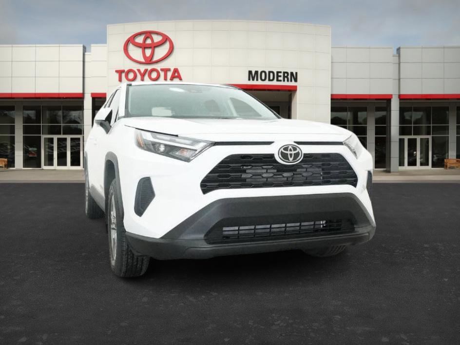 New 2025 Toyota RAV4 XLE image 31