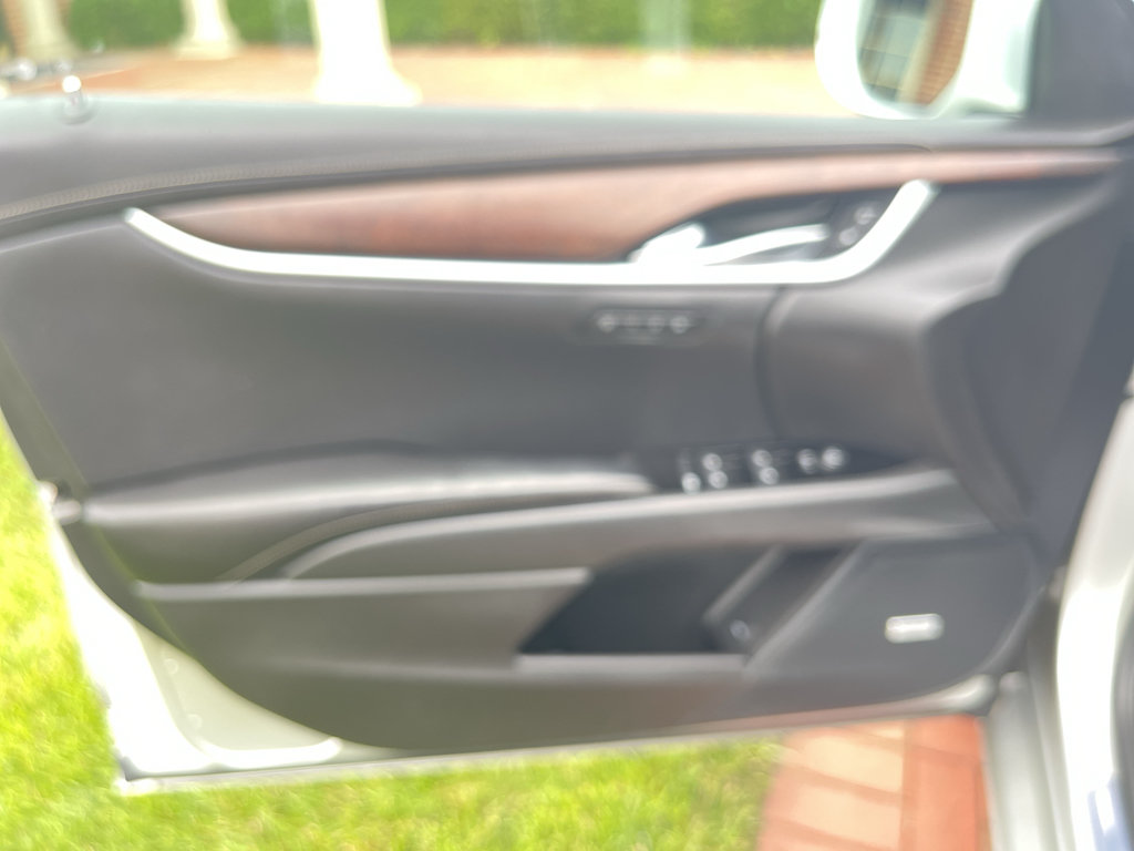 Used 2018 Cadillac XTS Luxury AWD/4WD image 18