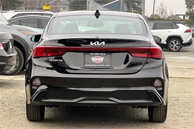 Used 2023 Kia Forte LXS image 7