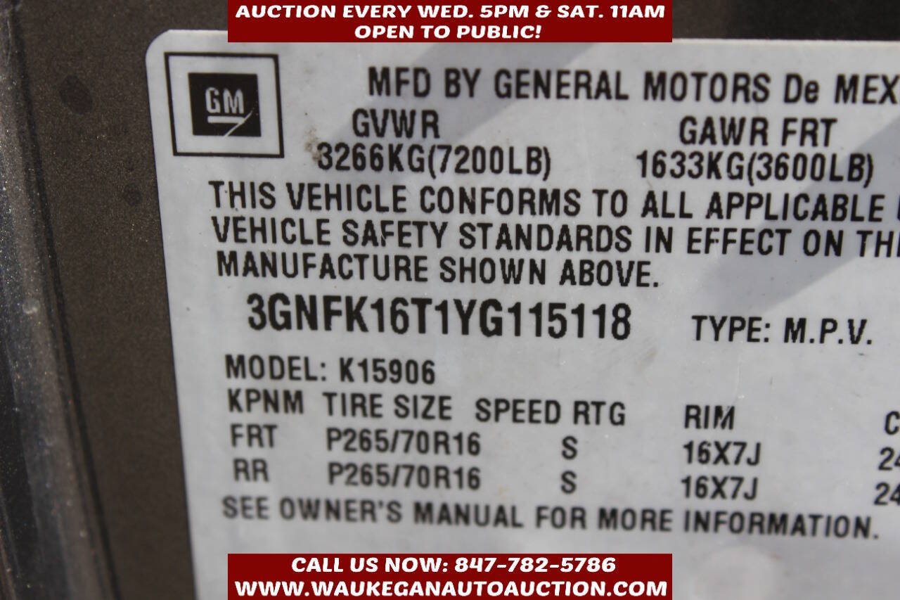 Used 2000 Chevrolet Suburban LT w/ LT Preferred Equipment Group AWD/4WD image 10