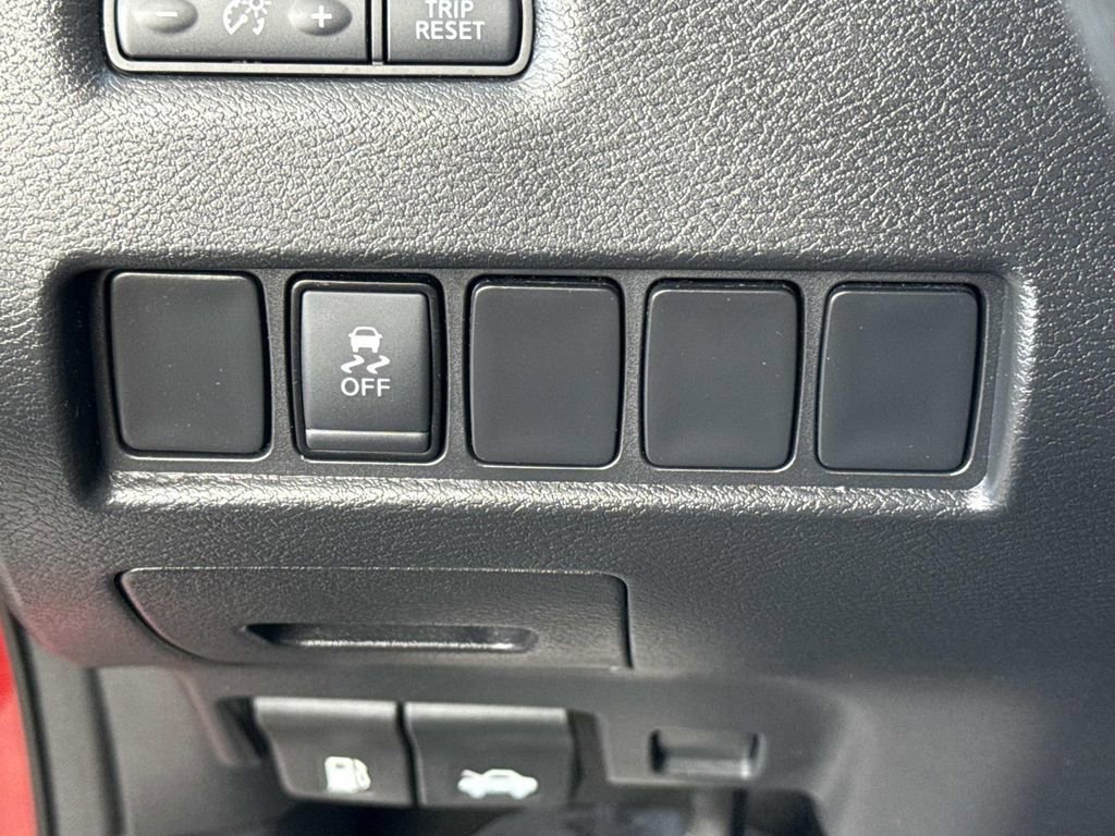 Used 2018 Nissan Murano SV image 41