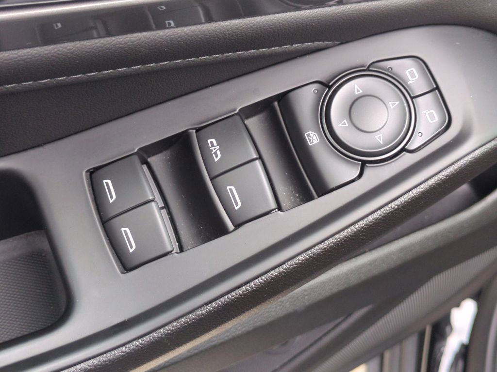 Used 2024 Chevrolet Traverse LT FWD image 14