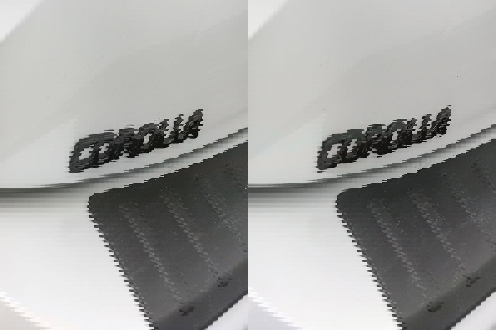 New 2026 Toyota Corolla SE FWD image 10