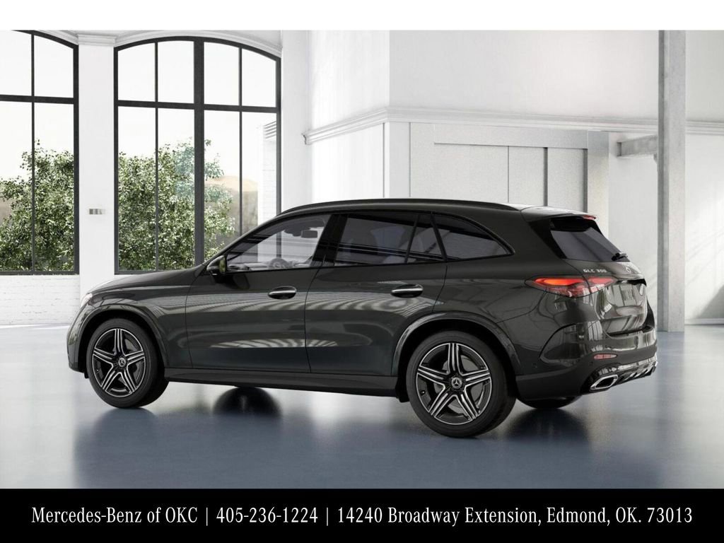 Used 2026 Mercedes-Benz GLC 300 4MATIC image 31